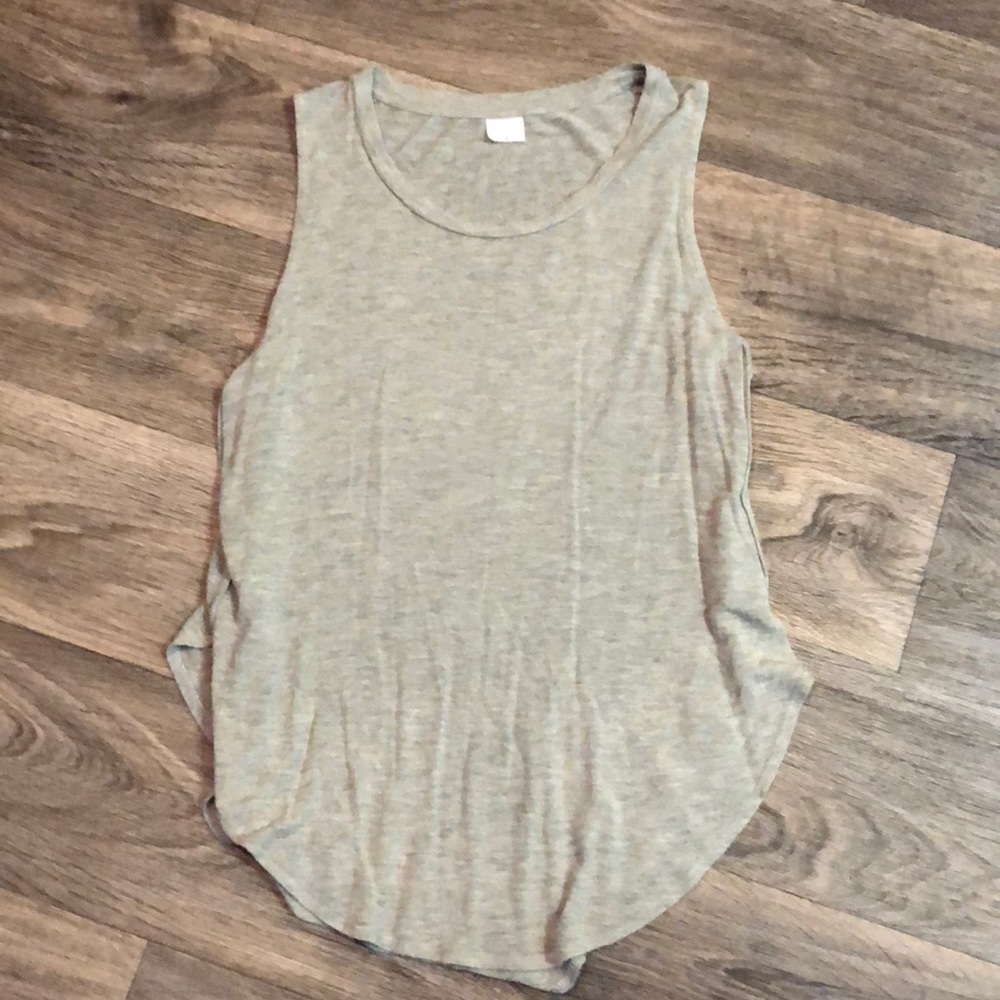 Tank top!🌟